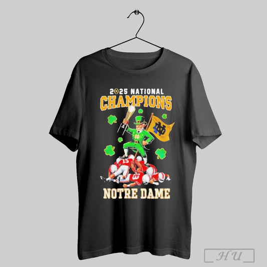 2025 National Champions Trophy Notre Dame Fighting Irish Mascot Vs Ohio State Buckeyes Players Graphic T Shirt Sweatshirt Poster