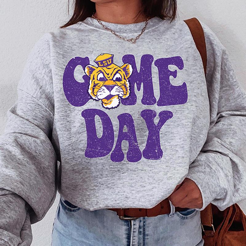 All Team Vintage College Football Sweatshirt, Sport Grey Sweatshirt, Classic NCAA Style, Gift for Fans, Cotton Comfort Wear, Unisex Collection