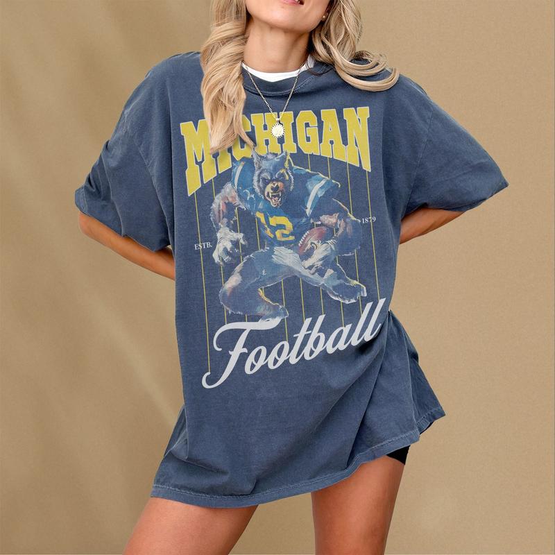 Vintage Michigan Football Graphic T-Shirt, Retro Sports Fan Memorabilia Merch, Michigan Football Jersey Tee Shirt, Full Sizes, Full Colors, Unisex Rou