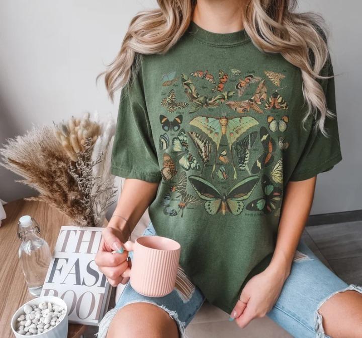 Vintage Butterfly & Moth T-Shirt, Cottagecore Aesthetic Tee, Nature-Inspired Shirt, Gift for Women, Crew Neck, Trending T-shirt