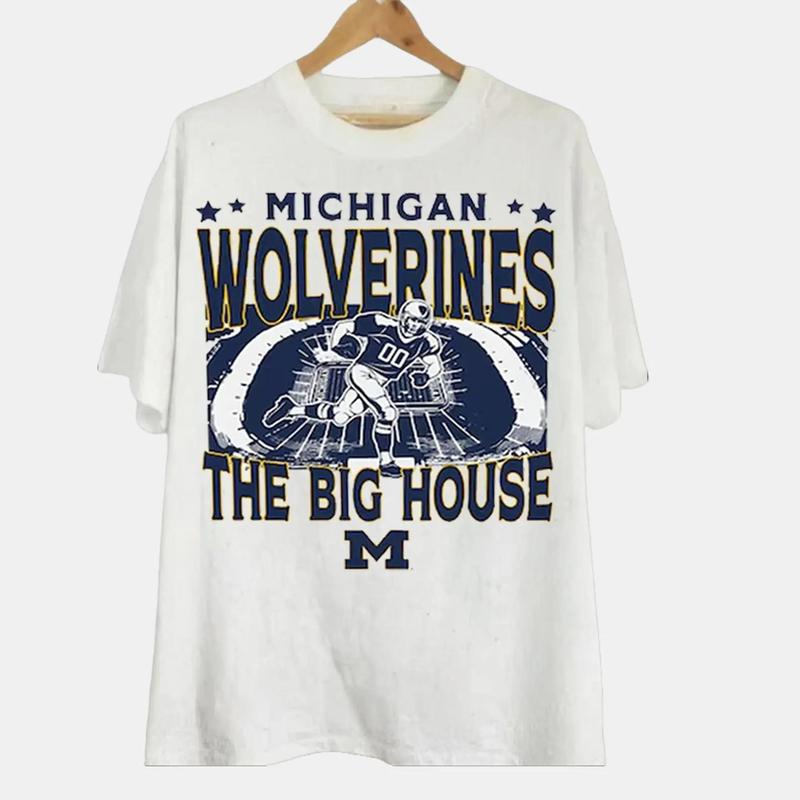 Vintage University NCAA T-shirt, All Teams NCAA, Classic Sport T-shirt, Gifts For Sport - Cotton Sweaters - Jersey, Knit Menswear Top