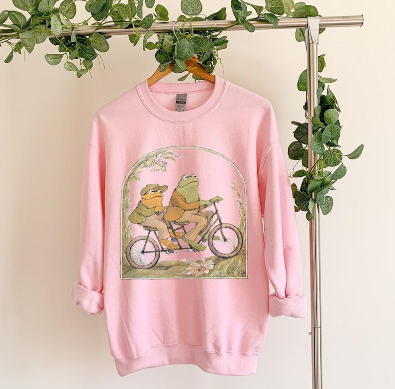 Frog And Toad Crewneck Sweatshirt, Vintage Classic Book Sweatshirt, Cottagecore Aesthetic