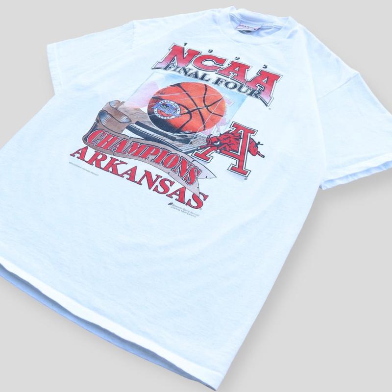 Vintage 1995 Rare Arkansas Razorbacks NCAA Final Four Championship Tee