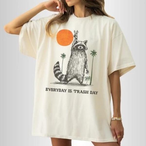 Everyday Is Trash Day Raccoon T-shirt, Raccoon T-shirt, Funny Raccoon Shirt, Retro Sunset Raccoon Tee, Cool Vintage Raccoon Shirt, Meme T-Shirt, Unise